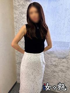 青柳 あかね