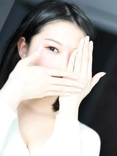 七々月 麗花