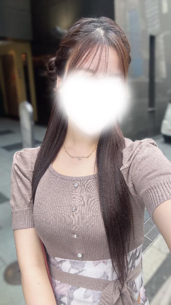 泉美【イズミ】 の 見てくれる？♡