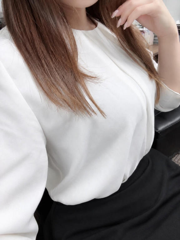 成瀬もも♥♥ の こんばんは、もも です💗