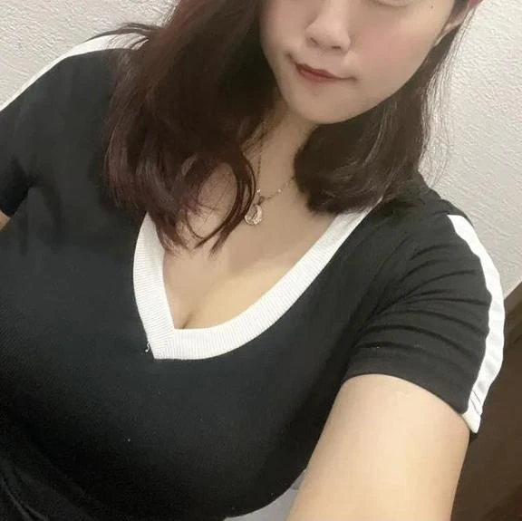 すもも(奥様さくら難波店)