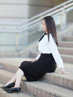 あいな