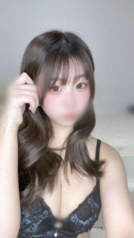 ウイ の 耳元で💕