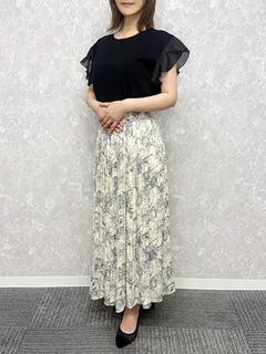 茉依(まい)
