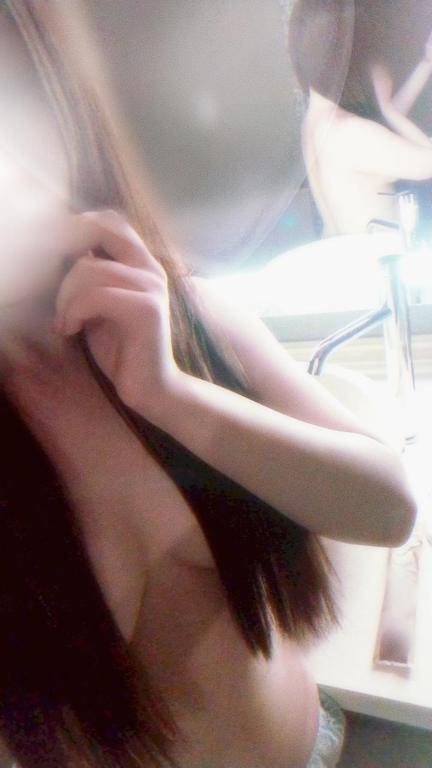 小岩井みほ の すぐ脱いじゃって(^^)