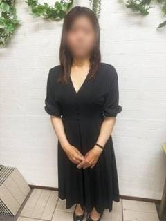 あきな