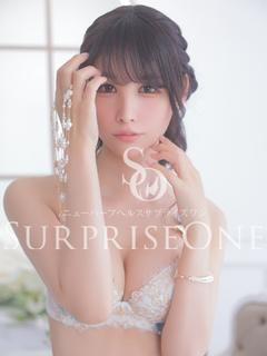 星奈ちはる