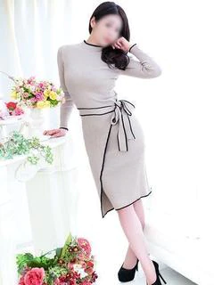 萩原まりな