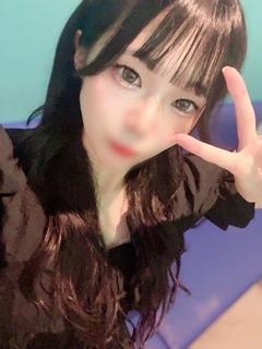 りこ【19歳が顔出し撮影可能】