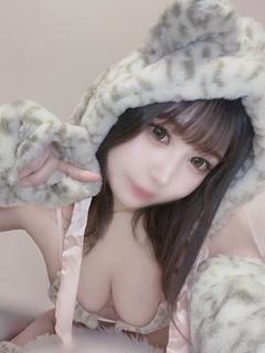 えれな【天然G乳締めつけ膣女】
