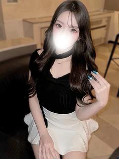 すず†モデル級美女と