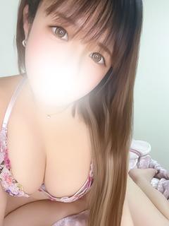 ゆら💖18歳の歴浅🍀美巨乳娘