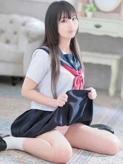 青山なぎさ