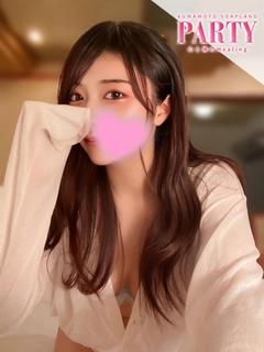かなは『美巨F乳姉系美人』