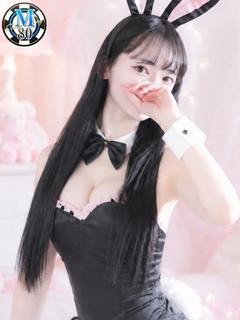 アンリ【美白スレンダー美人♡】
