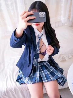 小栗　まなほ
