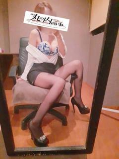 小森　もも秘書