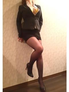 七瀬　りお秘書