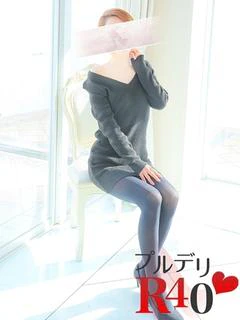 水城まりあ