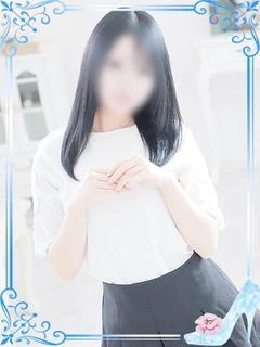 月(るな)