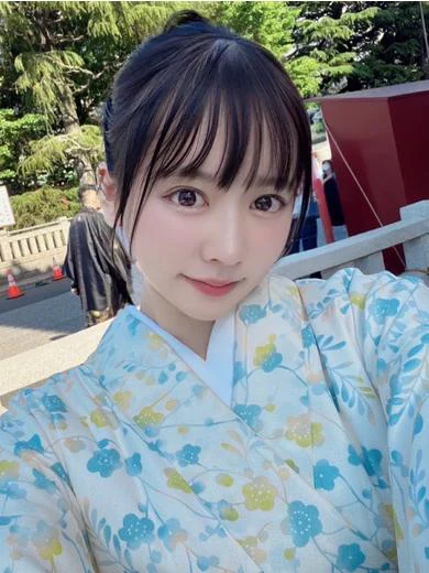 HUGのしのん☆電マで潮吹き変態美女！