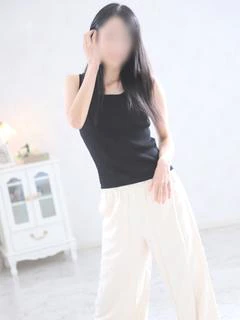 椎名ここあ