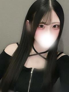 成島もえか