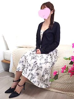 屋比久 もも