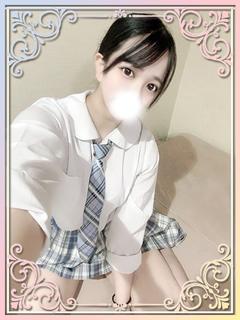 おんぷ【エロカワ清楚美女】