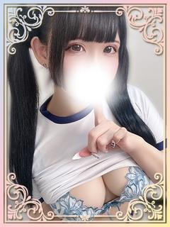 ねね【小柄美乳美女】