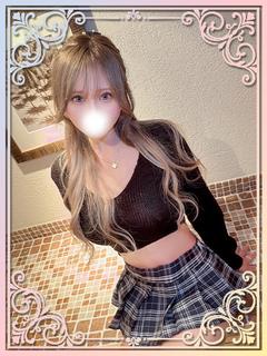 あいら【天真爛漫巨乳ギャル】