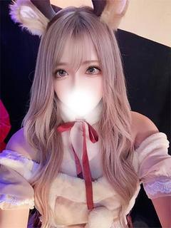 こう【光輝く長身巨乳美女】