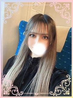 みい【見せつけ大好きドエロ女】