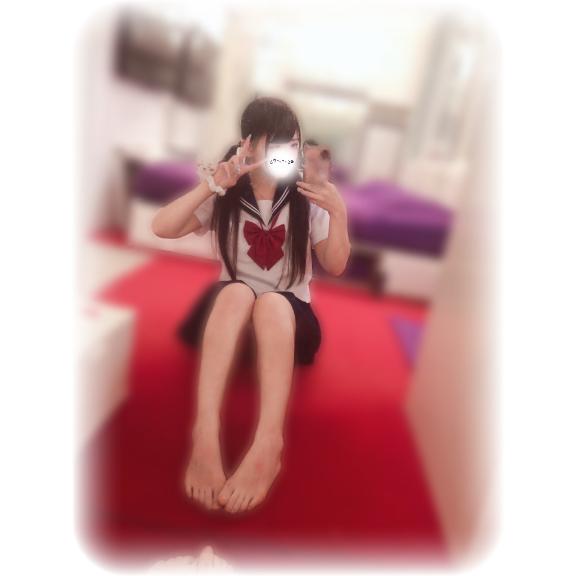 なの 絶対的アイドル の 悩みながら退勤♩