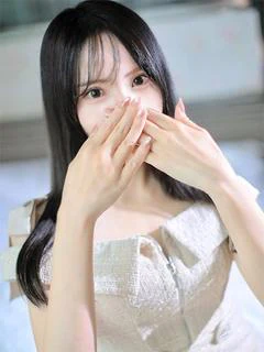 ゆき 透明感あふれる清純派美妻