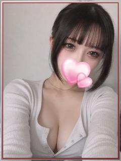 ゆあ♡18歳未経験の初々しい彼女