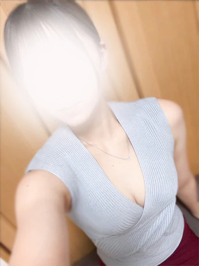 どエロいマッサージ店＠佐世保のまお♡輝く美脚＋美乳