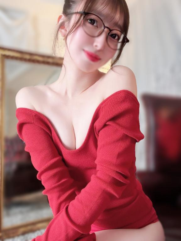 倉成あすな の 木曜日、スタート♡