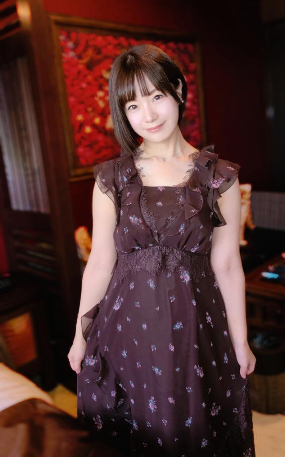 友里　期待に沿える極上美女 の 来週。