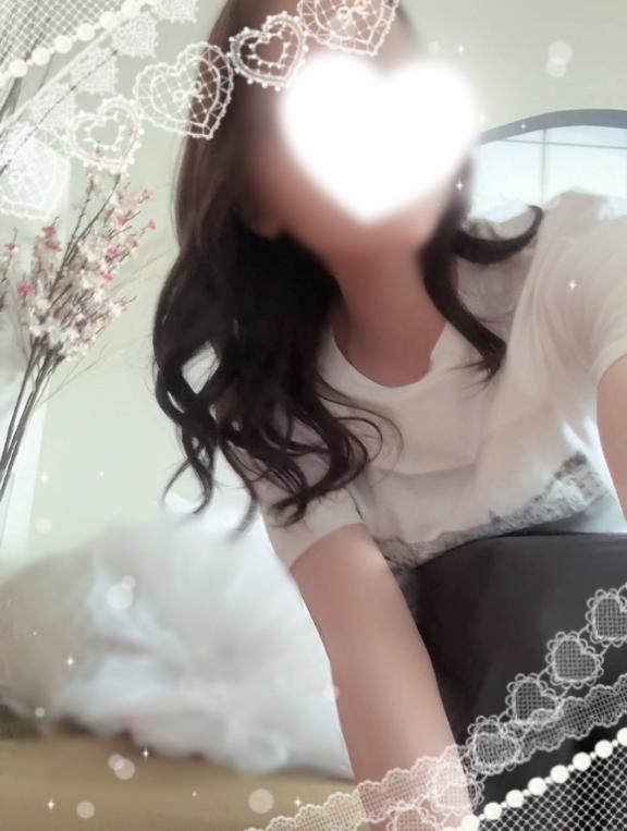 菜々緒(ななお)正統派の綺麗系 の おはようございます🍎