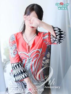 彩奈　清潔感漂うミセスレディ