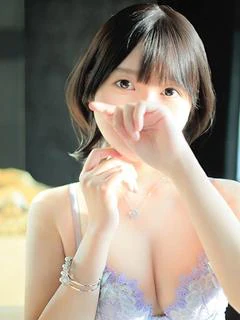 めい 息を呑む甘い美貌