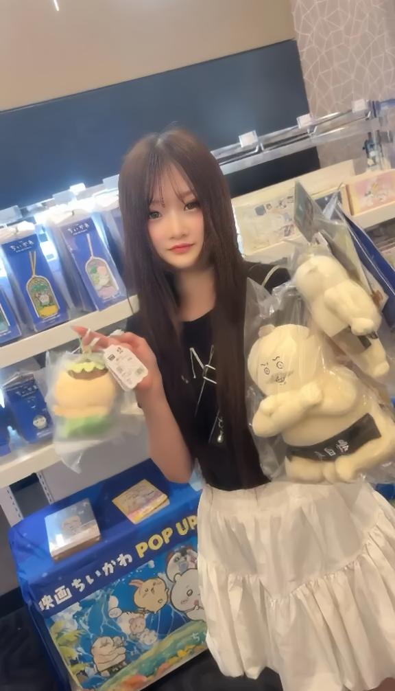 もも の 写真より可愛くて困っちゃったの？🍑