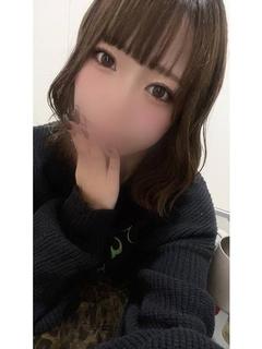 なぎさ🔰究極スレンダー美脚美女