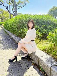 芹沢りな