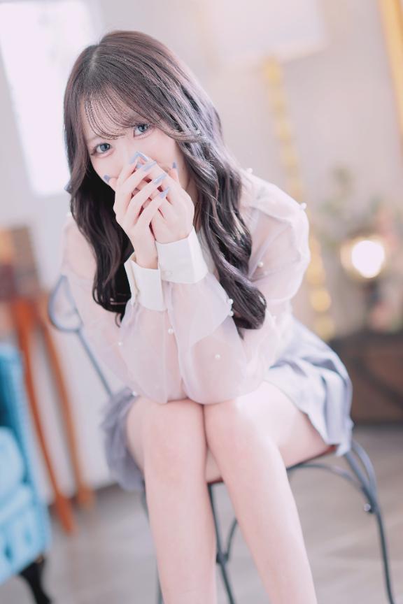 るな【色香漂うキレカワ美女】 の 7月も明日までだね🌻✨