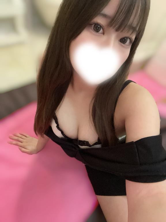 ゆな【全てが黄金比♡】 の 8月もよろしくお願いします✨️