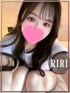 りり💖学生なのに大の...