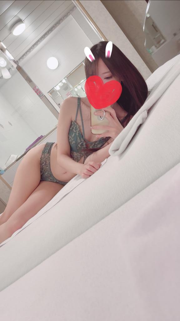 坂口のん【魅惑のエロかわ娘】 の 完売🙇‍♀️🩷