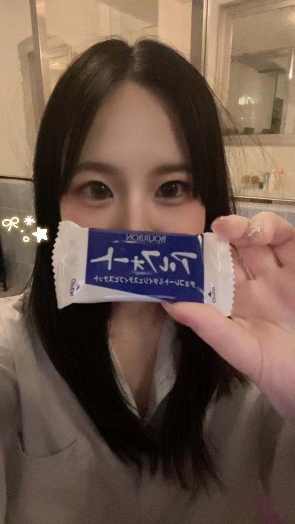なつき🔰8/8デビュー♡ の ハマってるお菓子🍫